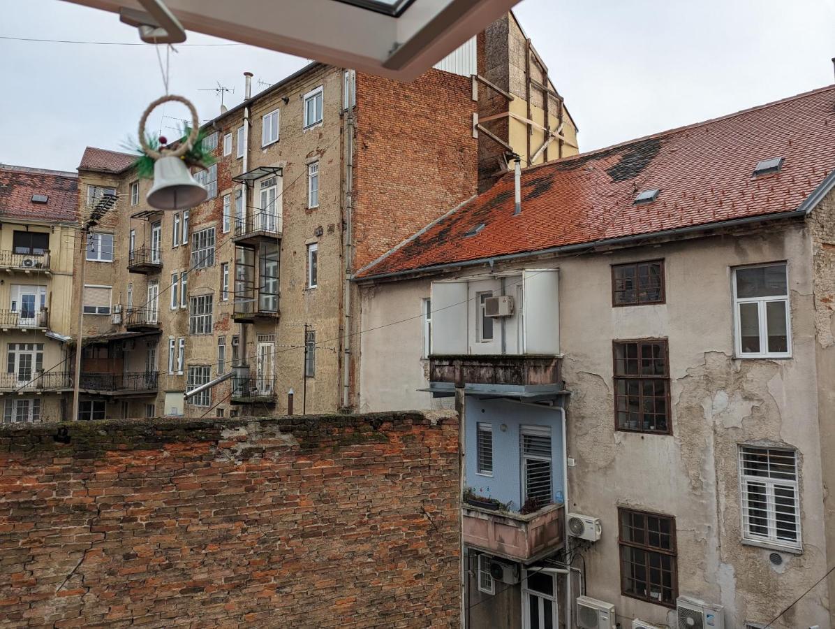 Miniscule Urban Tent Zagreb Ngoại thất bức ảnh