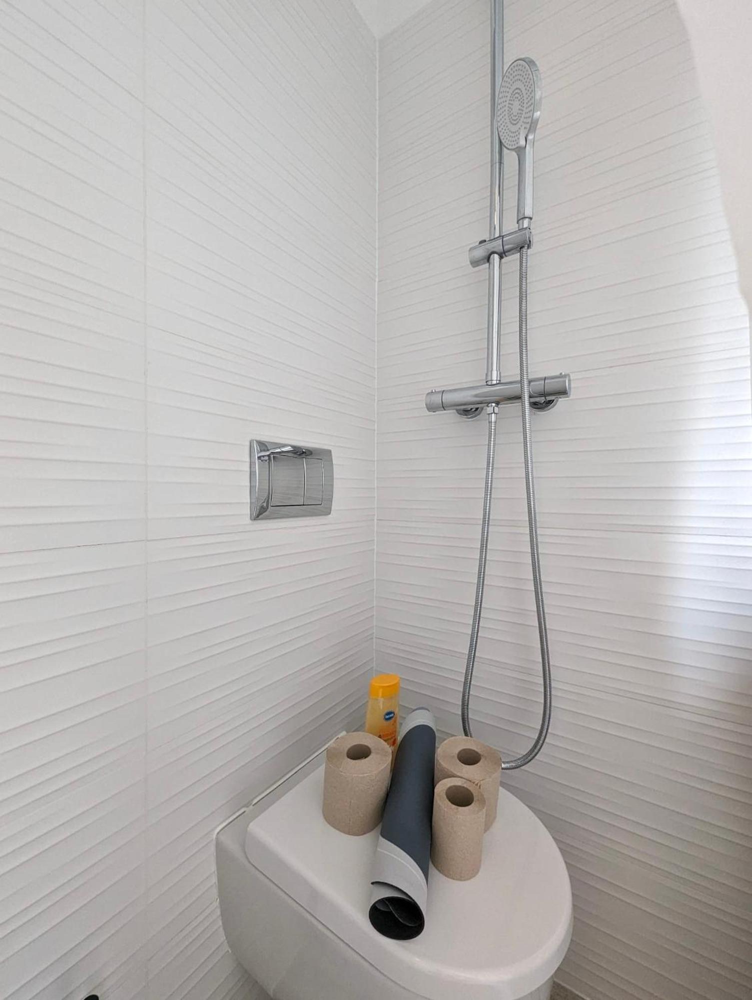 Miniscule Urban Tent Zagreb Ngoại thất bức ảnh